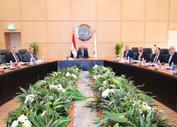 وزير النقل : منع خروج أي جرار من الورش إلا بعد التأكد من الحالة الفنية له