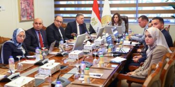 وزيرة التنمية المحلية : يجب محاسبة المقصرين من الموظفين والعاملين المتسببين في تعطيل ملفات المواطنين