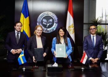 رانيا المشاط توقع خطاب نوايا مع مؤسسة التمويل SwedFund السويدية لدعم الاستثمار والتنمية المستدامة