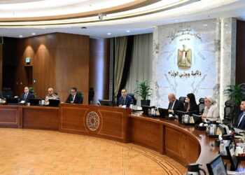 مدبولي يترأس الاجتماع الـ45 للحكومة.. قرارات لدعم الاستثمار وتطوير الموانئ وتحفيز الشباب