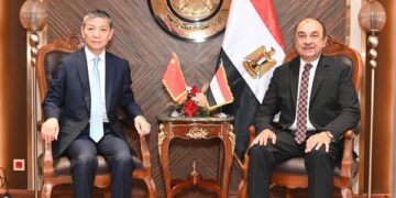 وزير قطاع الأعمال : الوزارة حريصة على توفير بيئة أعمال محفزة لجذب الاستثمارات الصينية