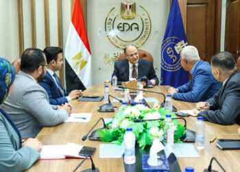 رئيس هيئة الدواء المصرية : نعمل على تعزيز فرص التصنيع المحلي وتطوير قطاع الصناعات الدوائية
