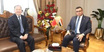 وزير الإسكان يبحث مع الجانب الصيني سبل تعزيز التعاون مع الجانب الصيني في المجلات المشتركة