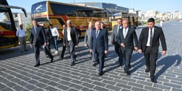 كامل الوزير: لا استيراد للحافلات.. "سوبرجيت" تدعم أسطولها بـ20 حافلة "مرسيدس" بمكون محلي 60%