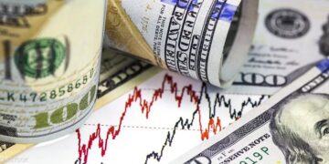 الدولار يفقد أكثر من 65 قرشًا إي إف جي: ضغوط السوق تدفع الدولار إلى 51.75 جنيهًا بحلول نهاية العام الجاريخلال أسبوع ويسجل 49.39 جنيهًا