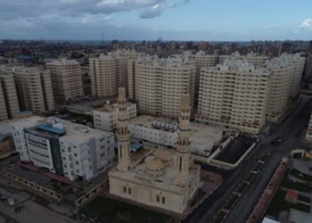 أظهر تقرير حديث صادر عن مؤسسة نايت فرانك أن قيمة المشروعات الإنشائية قيد التنفيذ في مصر بلغت نحو 120 مليار دولار، ما يجعلها ثالث أكبر سوق إنشاءات في منطقة الشرق الأوسط