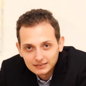 محمد عبدالرحمن يكتب: "اقتصاد التفاهة".. وقفة تأمل في زمن اختلاط القيم