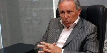 هاني توفيق: انهيار قطاع العقارات بدأ فعليًا