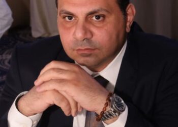 أحمد زكي يكتب: مطلوب خطة حكومية لتقوية القاعدة الصناعية باعتبارها محركًا أساسيًا للنمو الاقتصادي